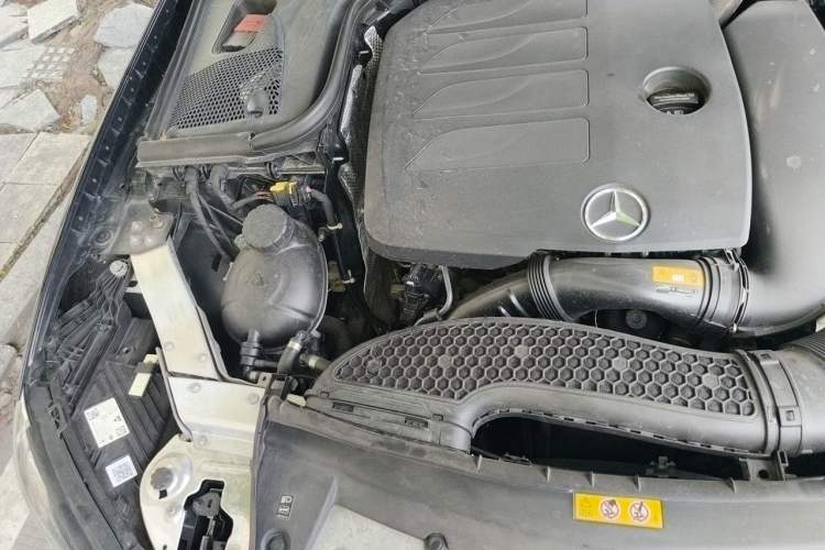 Used Mercedes-Benz E-Class 2021 E 300 L Sport Premium Edition Engine Bay Right