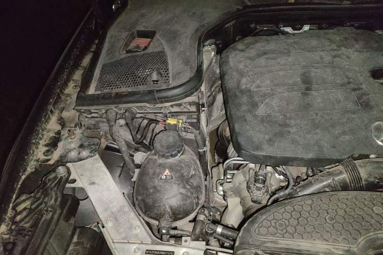 Used Mercedes-Benz E-Class 2021 Updated E 260 Fashion Sport Edition Engine Bay Right