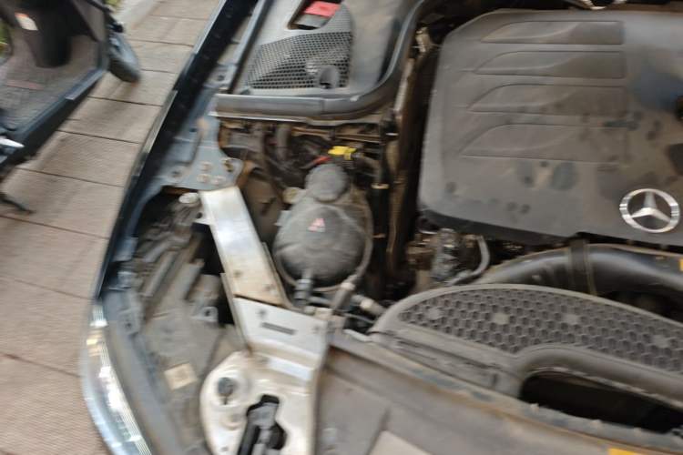 Used Mercedes-Benz E-Class 2021 Restyled E 300 L Luxury Edition Engine Bay Right