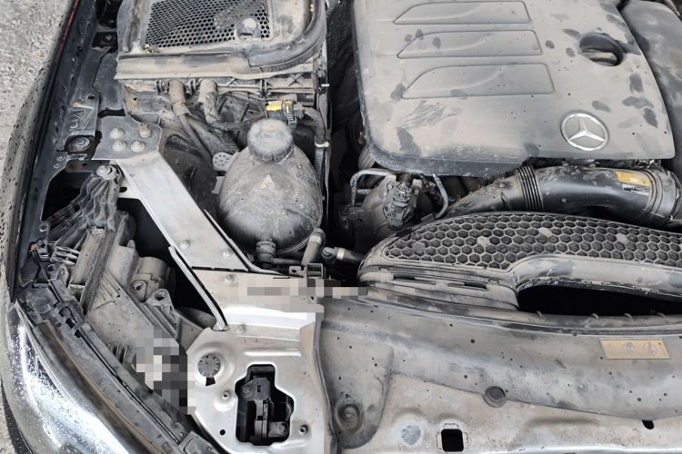 Used Mercedes-Benz E-Class 2021 Restyled E 300 L Luxury Edition Engine Bay Right