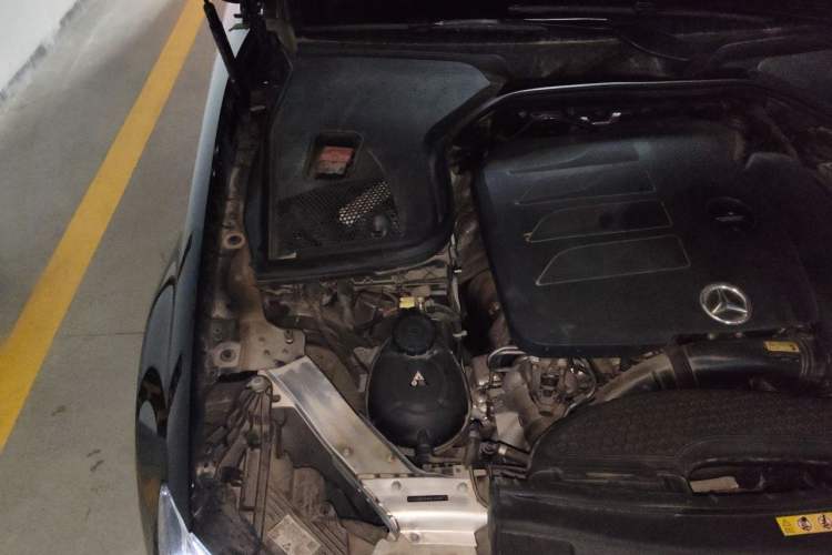 Used Mercedes-Benz E-Class 2021 E 300 L Stylish Model Engine Bay Right