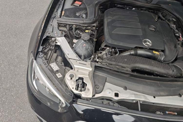Used Mercedes-Benz E-Class 2021 E 300 L Luxury Model Engine Bay Right