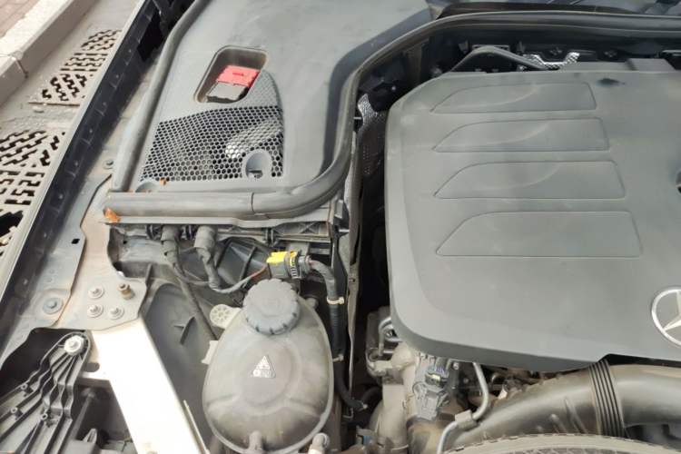Used Mercedes-Benz E-Class 2021 Facelift E 260 L Engine Bay Right