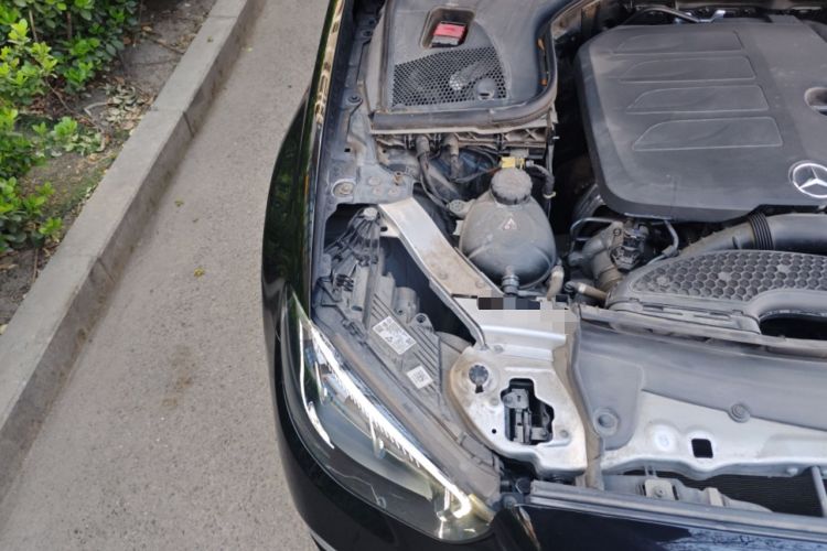 Used Mercedes-Benz E-Class 2021 Facelift E 260 L Engine Bay Right