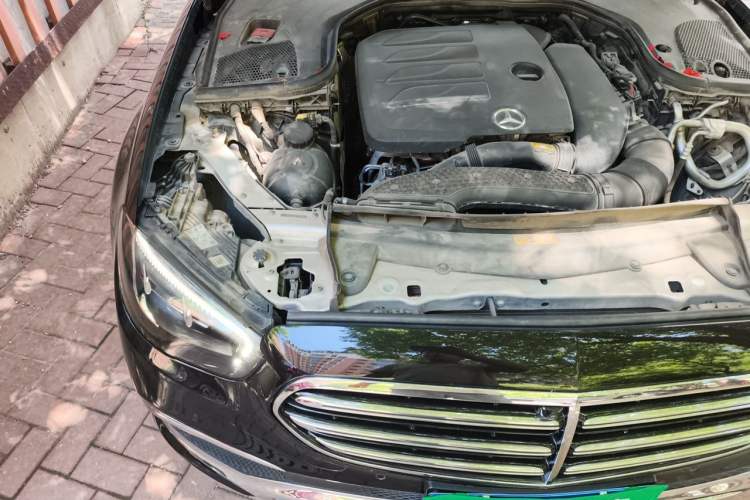 Used Mercedes-Benz E-Class 2021 E 300 L Luxury Model Engine Bay Right