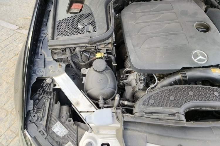 Used Mercedes-Benz E-Class 2021 E 300 L Luxury Model Engine Bay Right