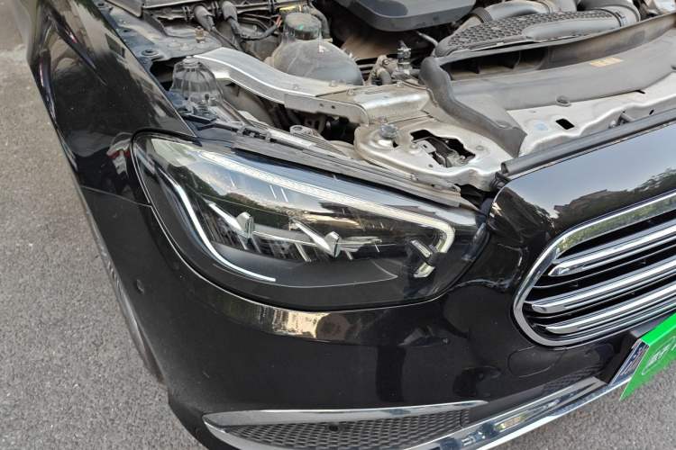 Used Mercedes-Benz E-Class 2021 E 300 L Stylish Model Engine Bay Right