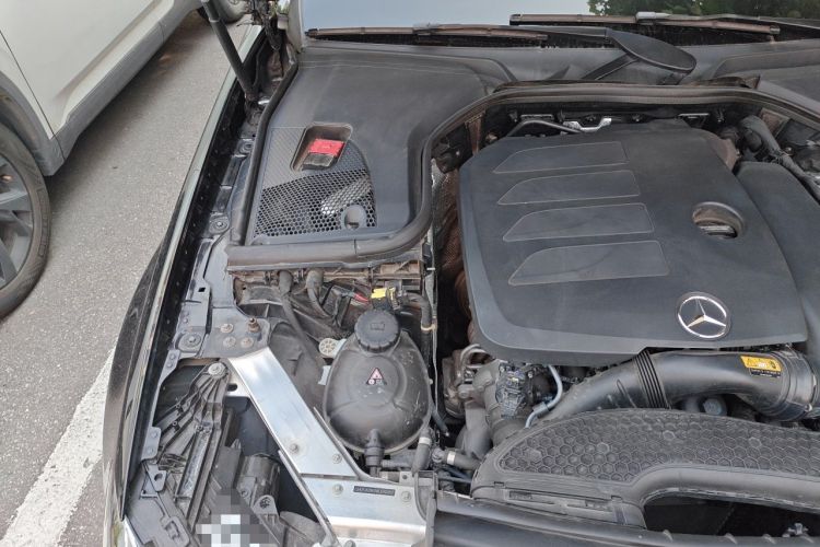 Used Mercedes-Benz E-Class 2021 Facelift E 300 L Stylish Edition Engine Bay Right