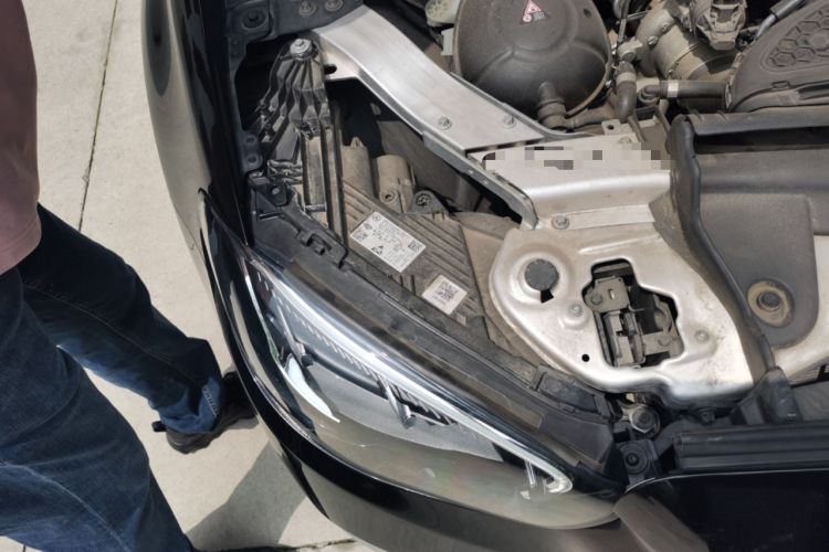 Used Mercedes-Benz E-Class 2021 Facelift E 260 L Engine Bay Right