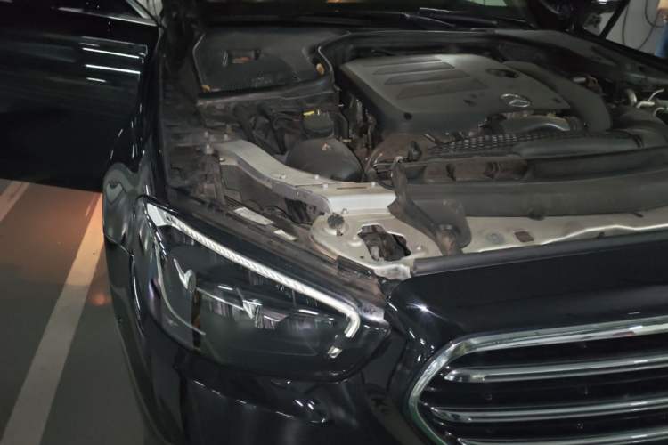 Used Mercedes-Benz E-Class 2021 E 300 L Luxury Model Engine Bay Right