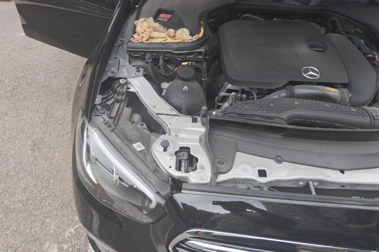 Used Mercedes-Benz E-Class 2021 Facelift E 300 L Stylish Edition Engine Bay Right