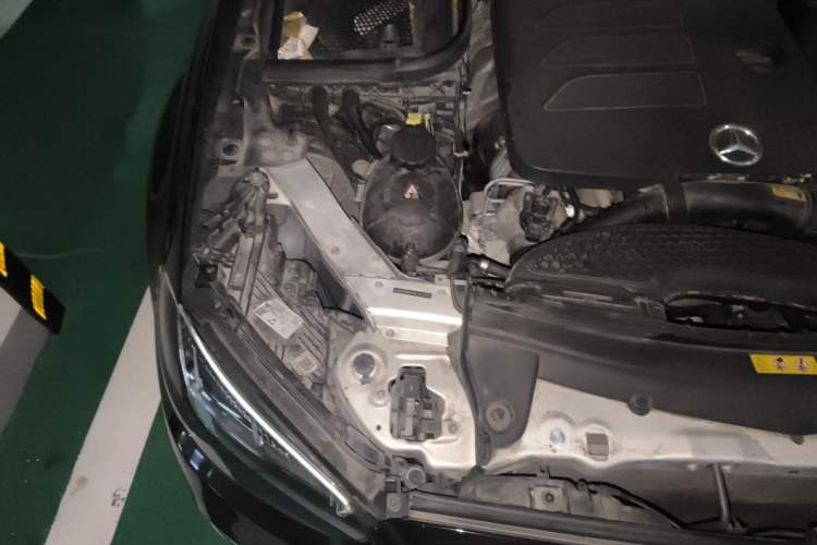 Used Mercedes-Benz E-Class 2021 E 300 L Luxury Model Engine Bay Right