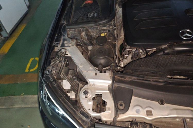 Used Mercedes-Benz E-Class 2021 E 300 L Stylish Model Engine Bay Right
