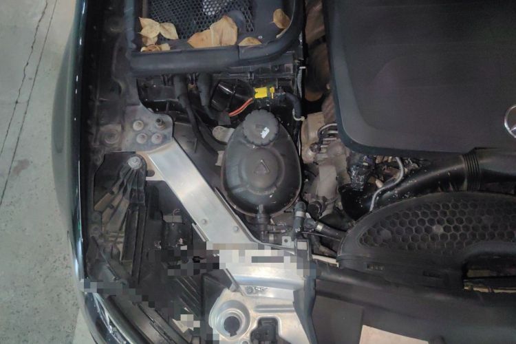 Used Mercedes-Benz E-Class 2021 E 300 L Sporty and Stylish Model Engine Bay Right