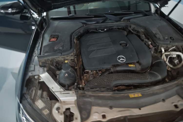 Used Mercedes-Benz E-Class 2021 Restyled E 300 L Sport Luxury Edition Engine Bay Right