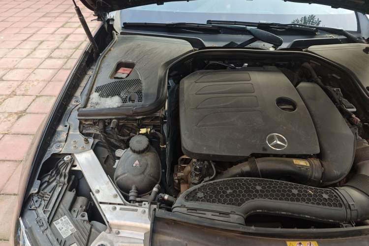Used Mercedes-Benz E-Class 2021 Restyled E 300 L Luxury Edition Engine Bay Right