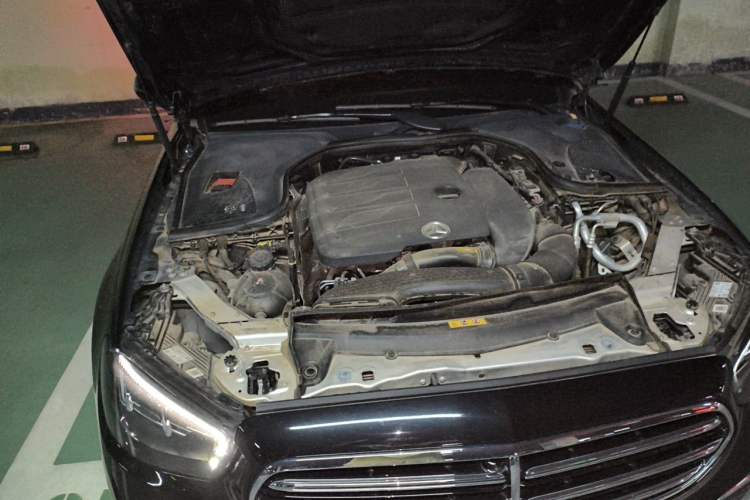 Used Mercedes-Benz E-Class 2021 Facelift E 300 L Stylish Edition Engine Bay Right