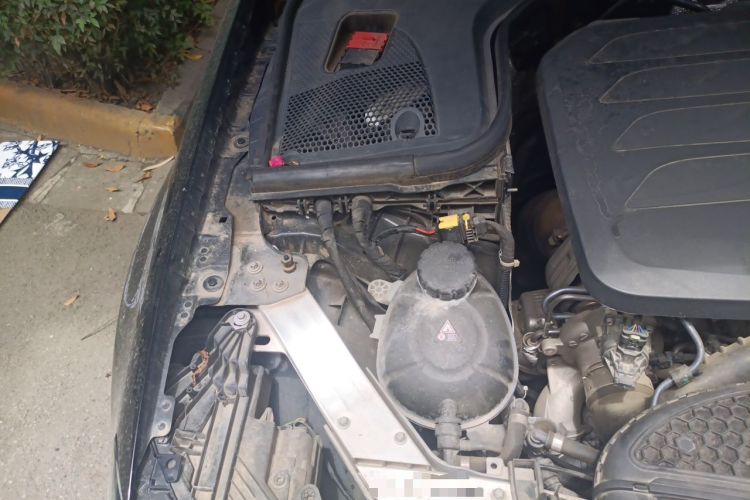 Used Mercedes-Benz E-Class 2021 E 300 L Luxury Model Engine Bay Right