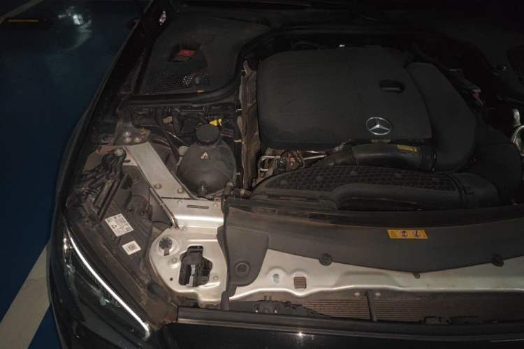 Used Mercedes-Benz E-Class 2021 Restyled E 300 L Luxury Edition Engine Bay Right