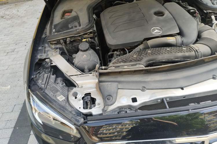 Used Mercedes-Benz E-Class 2021 Facelift E 300 L Stylish Edition Engine Bay Right