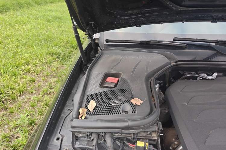 Used Mercedes-Benz E-Class 2021 Updated E 260 Fashion Sport Edition Engine Bay Right
