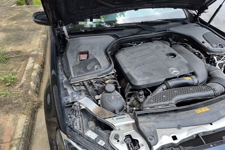 Used Mercedes-Benz E-Class 2021 Facelift E 260 L Engine Bay Right