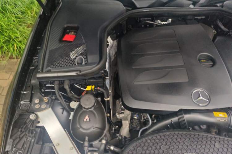 Used Mercedes-Benz E-Class 2021 E 300 L Sport Luxury Edition Engine Bay Right