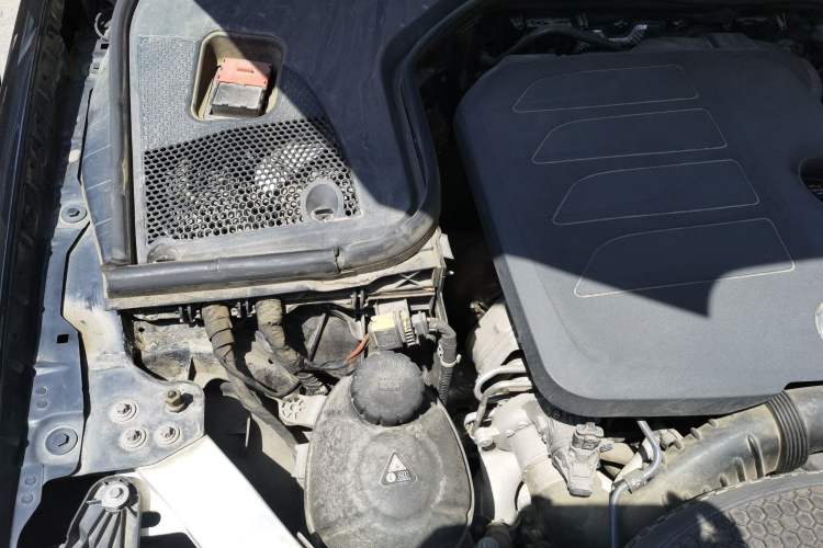Used Mercedes-Benz E-Class 2021 Facelift E 260 L Engine Bay Right