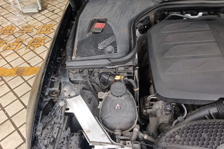 Used Mercedes-Benz E-Class 2021 Restyled E 300 L Luxury Edition Engine Bay Right