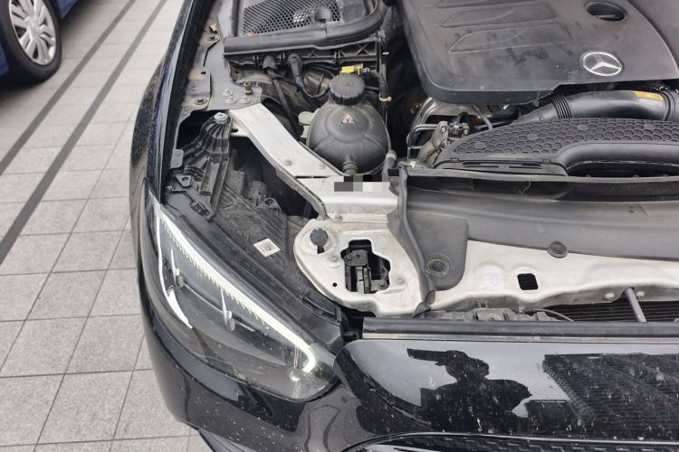 Used Mercedes-Benz E-Class 2021 Restyled E 300 L Sport Luxury Edition Engine Bay Right