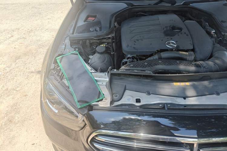 Used Mercedes-Benz E-Class 2021 E 300 L Premium Edition Engine Bay Right