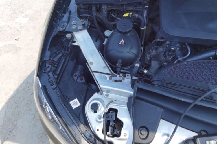 Used Mercedes-Benz E-Class 2021 Facelift E 300 L Stylish Edition Engine Bay Right
