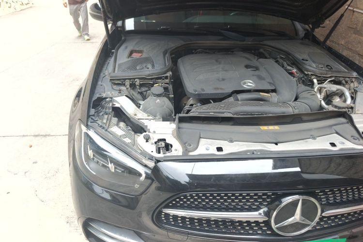 Used Mercedes-Benz E-Class 2021 E 260 L Engine Bay Right