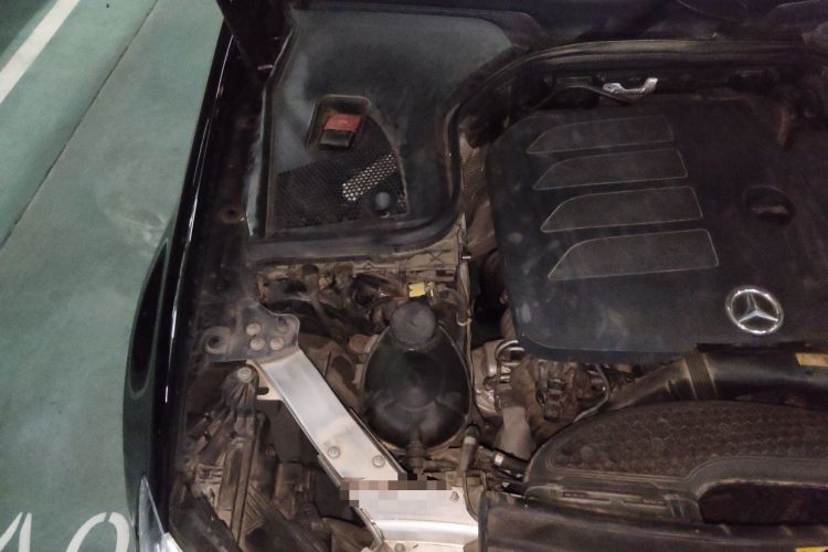 Used Mercedes-Benz E-Class 2021 Facelift E 260 L Engine Bay Right