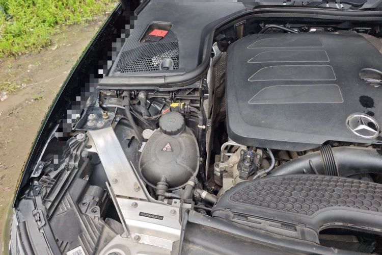 Used Mercedes-Benz E-Class 2021 Restyled E 300 L Luxury Edition Engine Bay Right
