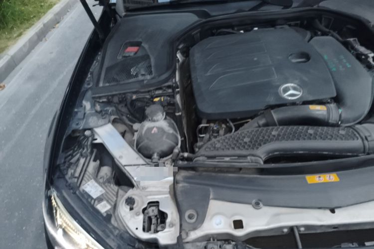 Used Mercedes-Benz E-Class 2021 Restyled E 300 L Luxury Edition Engine Bay Right