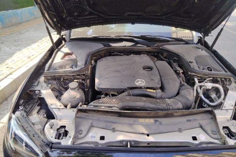Used Mercedes-Benz E-Class 2021 Facelift E 260 L Engine Bay Right