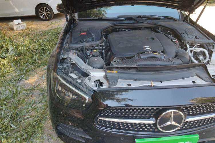 Used Mercedes-Benz E-Class 2021 Facelift E 260 L 4MATIC Engine Bay Right