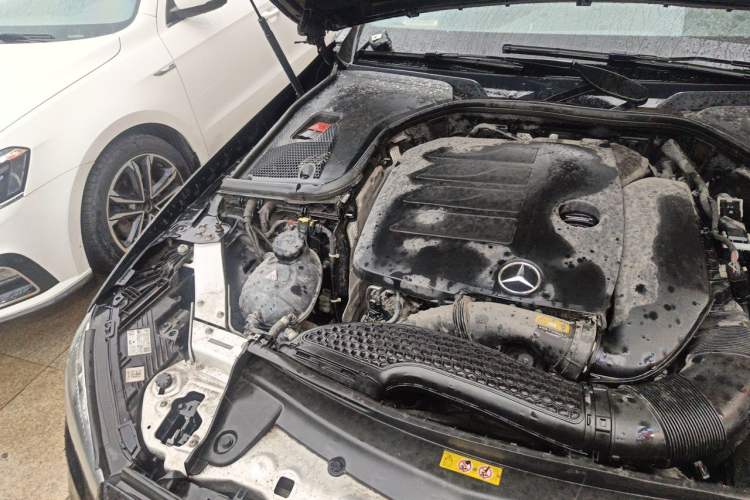 Used Mercedes-Benz E-Class 2021 E 300 L Sport Luxury Edition Engine Bay Right