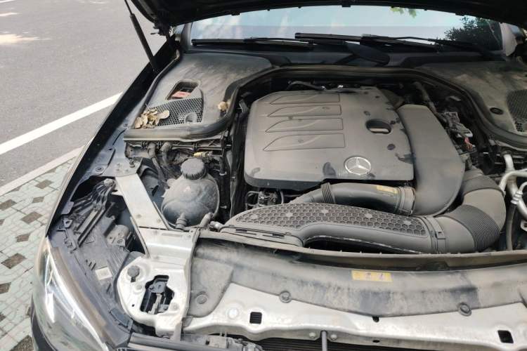 Used Mercedes-Benz E-Class 2021 E 300 L Stylish Model Engine Bay Right