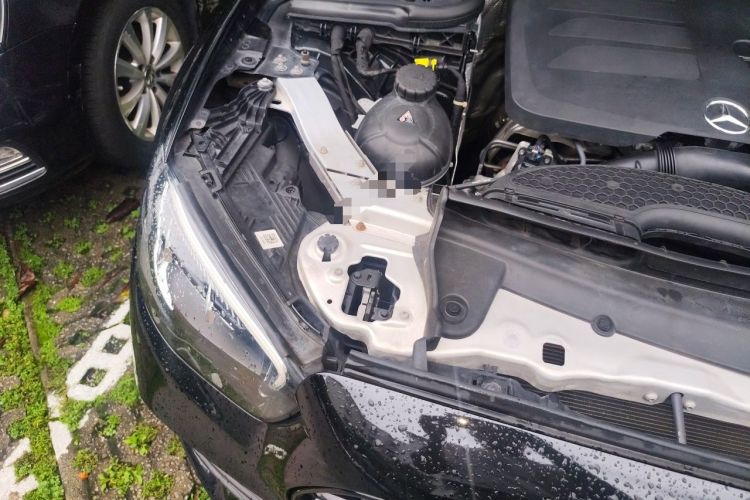 Used Mercedes-Benz E-Class 2021 E 260 L Sport Edition Engine Bay Right