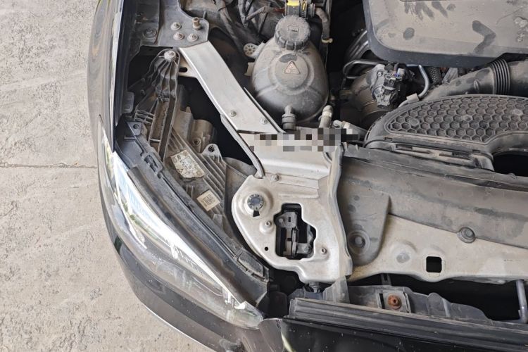 Used Mercedes-Benz E-Class 2021 Facelift E 260 L Sport Edition Engine Bay Right