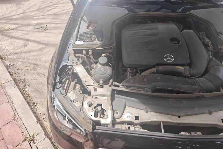 Used Mercedes-Benz E-Class 2021 Restyled E 300 L Luxury Edition Engine Bay Right