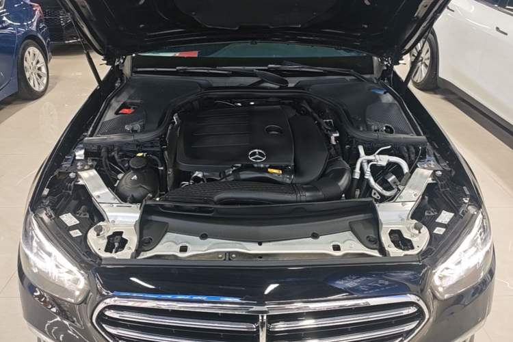 Used Mercedes-Benz E-Class 2021 Facelift E 260 L Engine Bay
