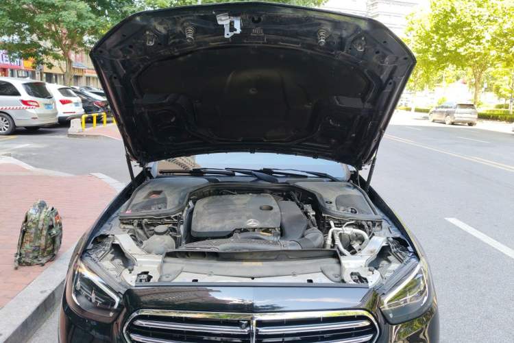 Used Mercedes-Benz E-Class 2021 Restyled E 300 L Luxury Edition Engine Bay