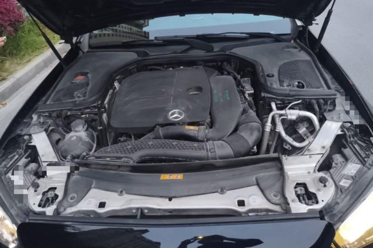 Used Mercedes-Benz E-Class 2021 Restyled E 300 L Luxury Edition Engine Bay