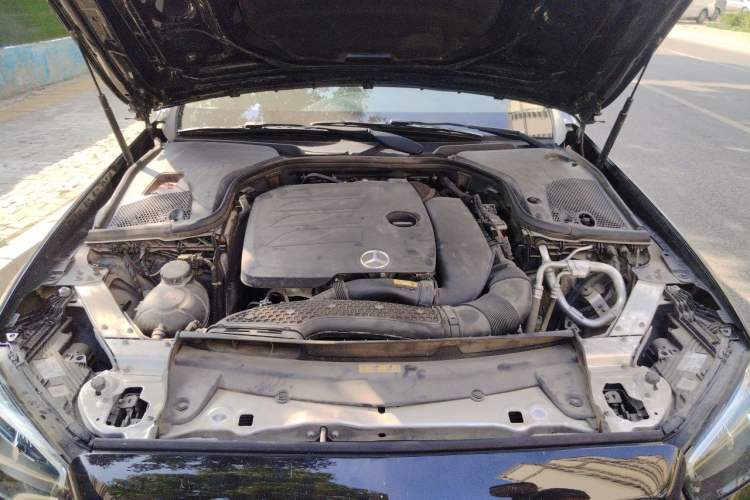 Used Mercedes-Benz E-Class 2021 Facelift E 260 L Engine Bay