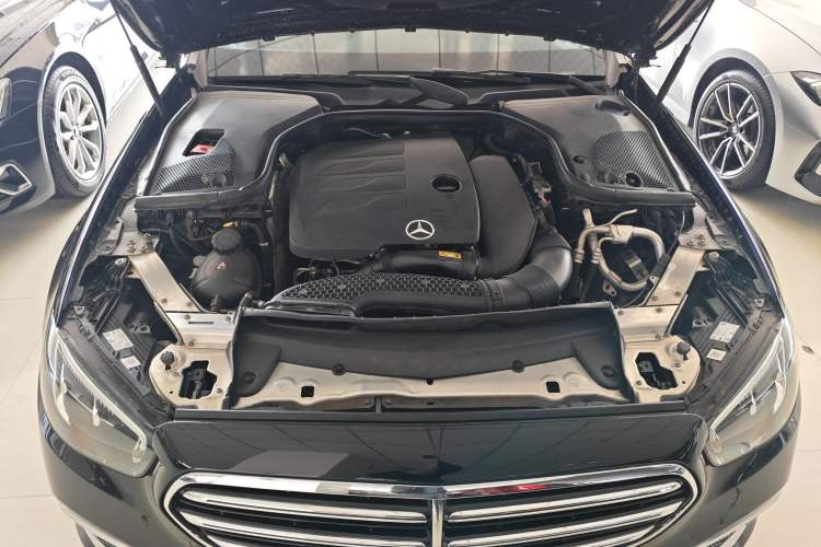 Used Mercedes-Benz E-Class 2021 Facelift E 260 L Engine Bay