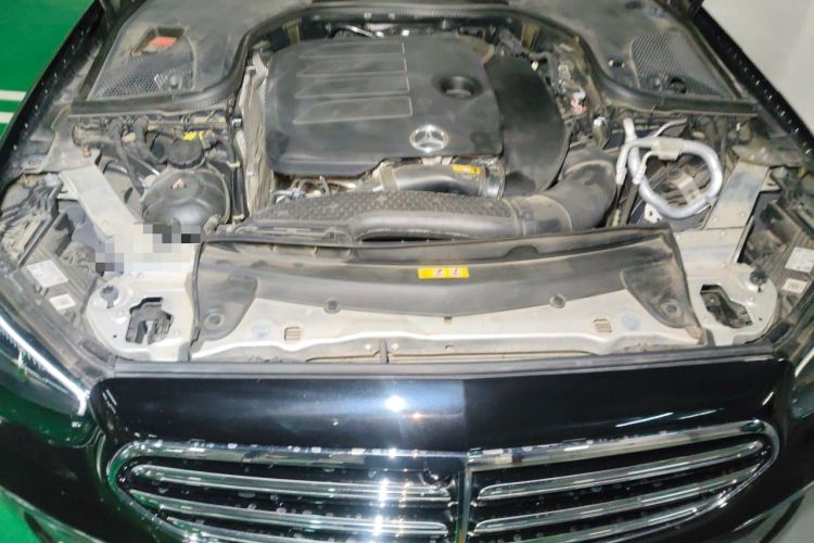 Used Mercedes-Benz E-Class 2021 E 300 L Luxury Model Engine Bay