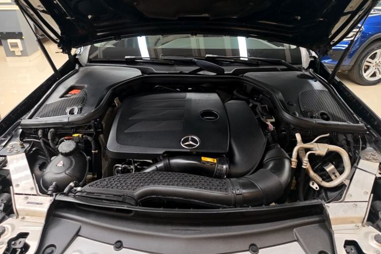 Used Mercedes-Benz E-Class 2021 Facelift E 260 L Engine Bay